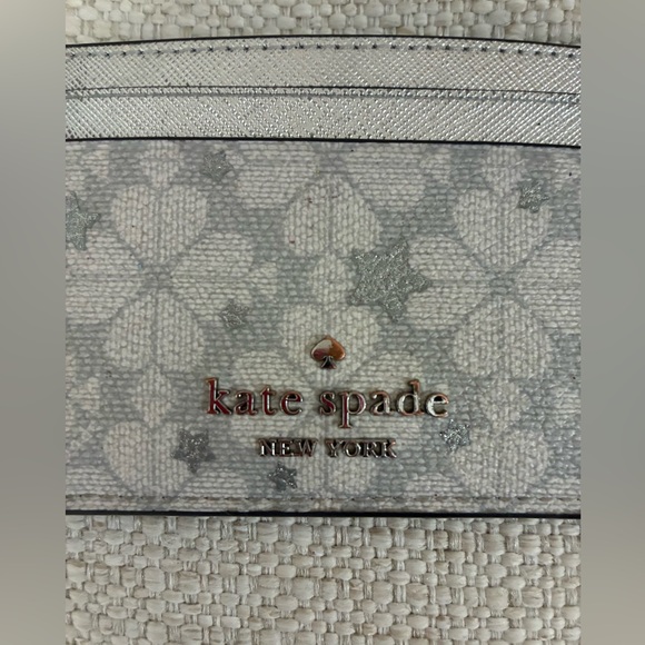 Kate Spade NWOT silver &Cream  Card Holder with Logo - Picture 12 of 13